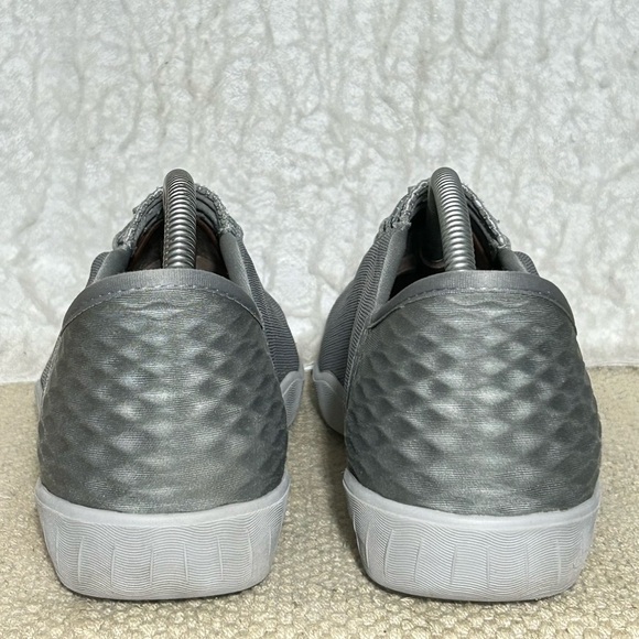 Skechers Womens Grey Newbury St Slip-Ins.Knit Memory Foam Sneakers Shoes SZ 7.5 - Picture 4 of 11